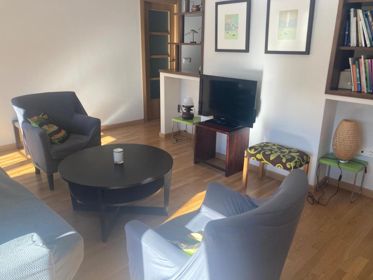 Modern & Cosy Apartment In Jaca Pyrenees Spain Buitenkant foto